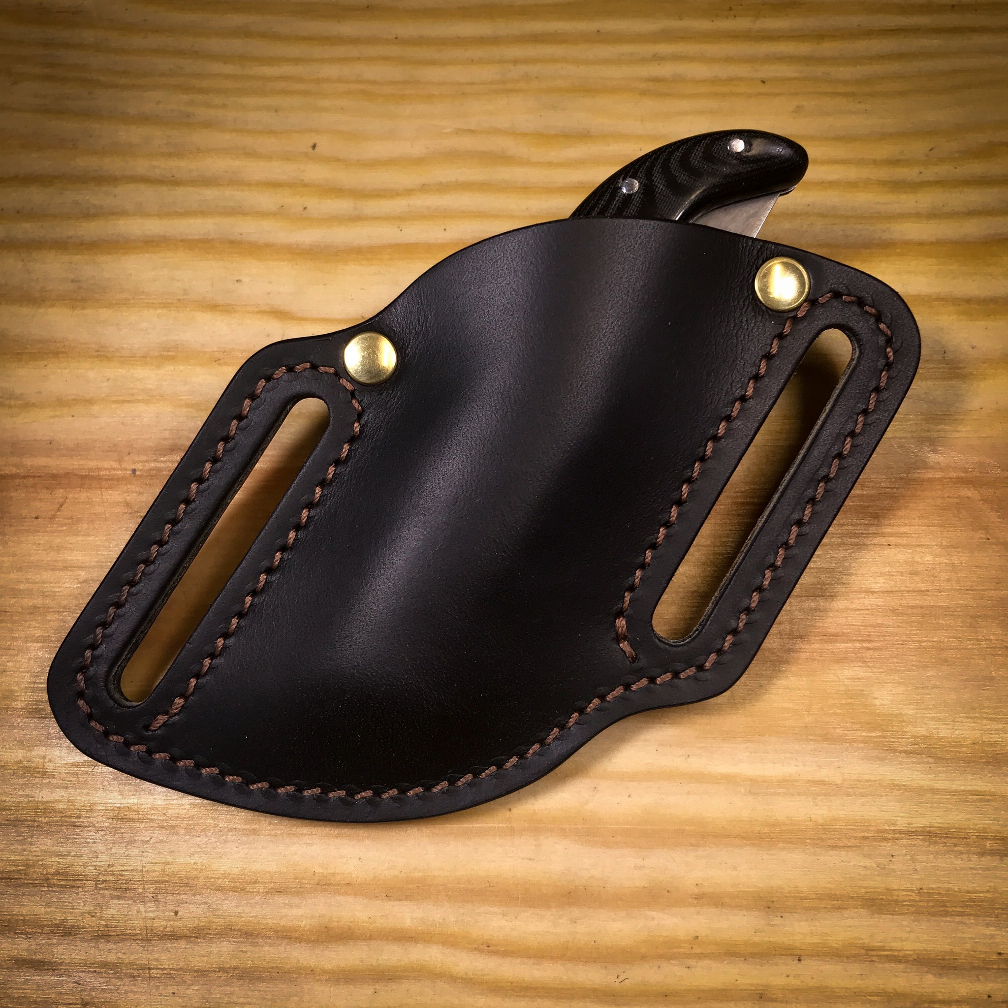 Pancake pocket knife - TexuCrafts sheath leather